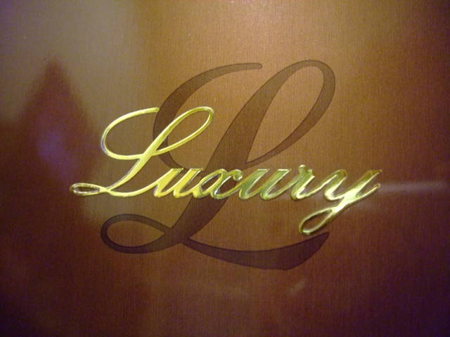 IPKN 淨白香氛防曬遮暇蜜粉餅×BB霜