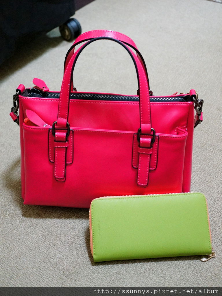 賀新囍★初春嫩芽綠Fromb撞色長夾×一抹小桃紅真皮雙口袋包